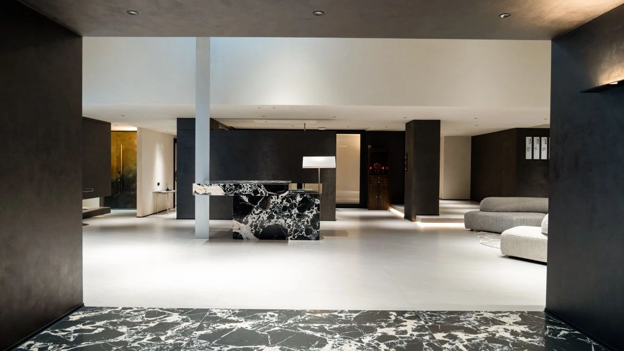 1755760441166599.jpg 4.jpg